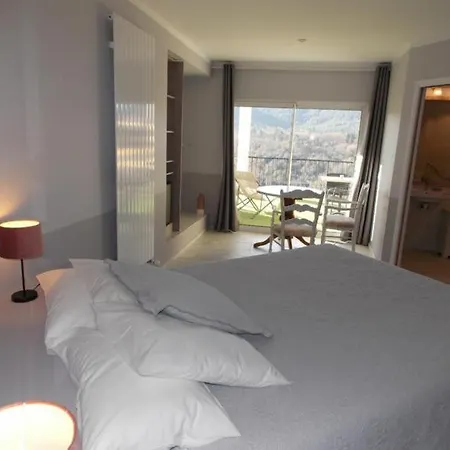 Au Relais Provencal Hotel