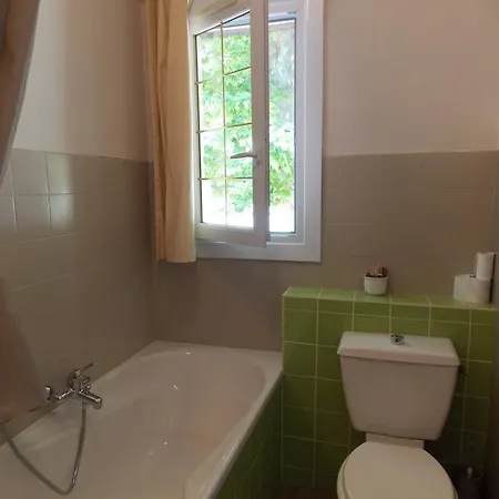 Au Relais Provencal 3*