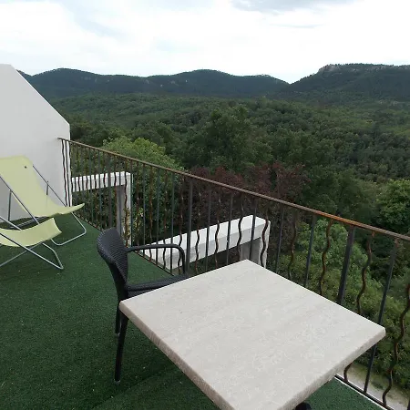 Au Relais Provencal Bagnols-en-Forêt